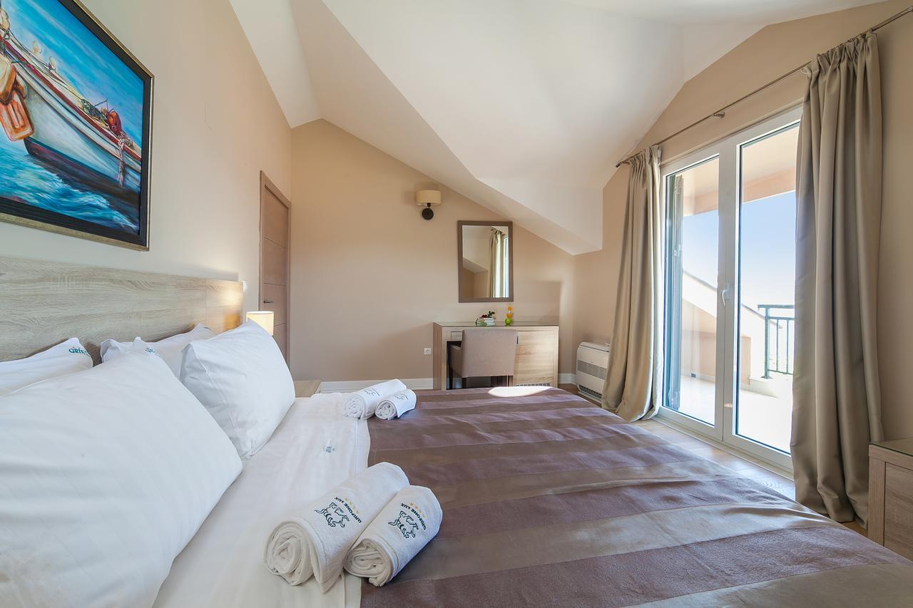 Apartments Grifone Lux ヘルツェグ・ノヴィ エクステリア 写真